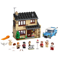 Lego, Harry Potter конструкторы: Шілікті көше, 4 үй